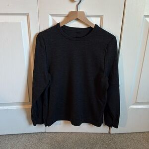 Lululemon Men’s Sweater (size medium)